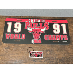 Vintage Chicago Bulls 1991 NBA Championship License Plate & 3 Peat Key Chain